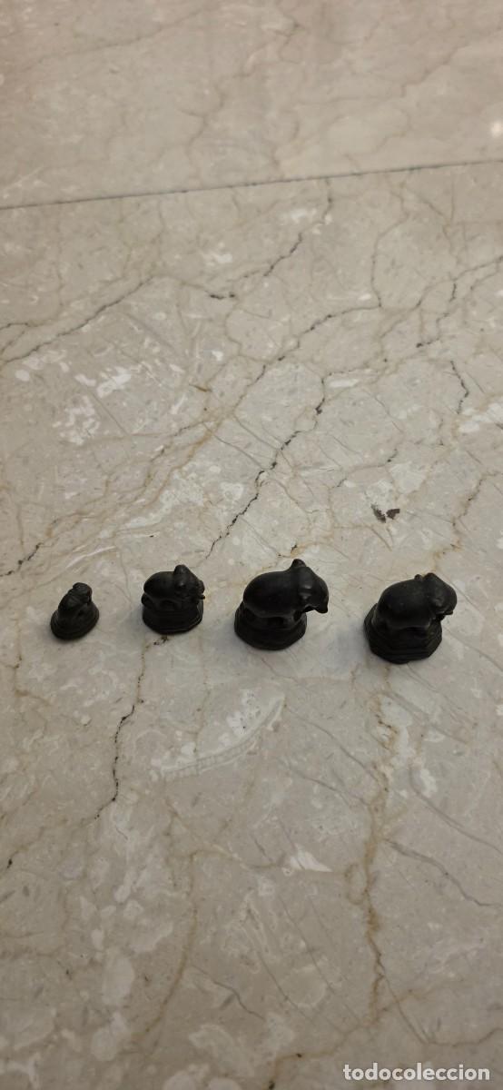 Antig&uuml;edades: Conjunto de pesas opio muy antiguas peque&ntilde;as