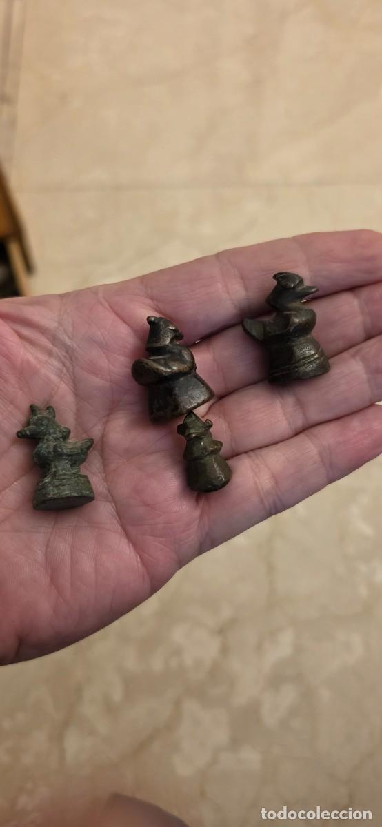 Antig&uuml;edades: Conjunto de pesas opio muy antiguas peque&ntilde;as