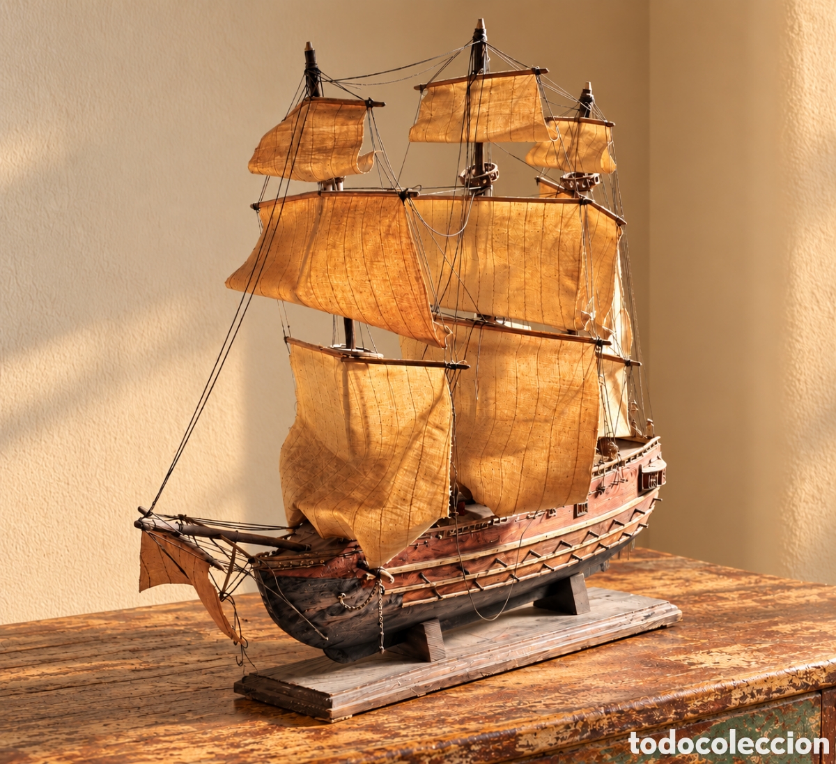 Antiques: Gran maqueta antigua de barco de tres m&aacute;stiles en madera tallada &ndash; velero hist&oacute;rico