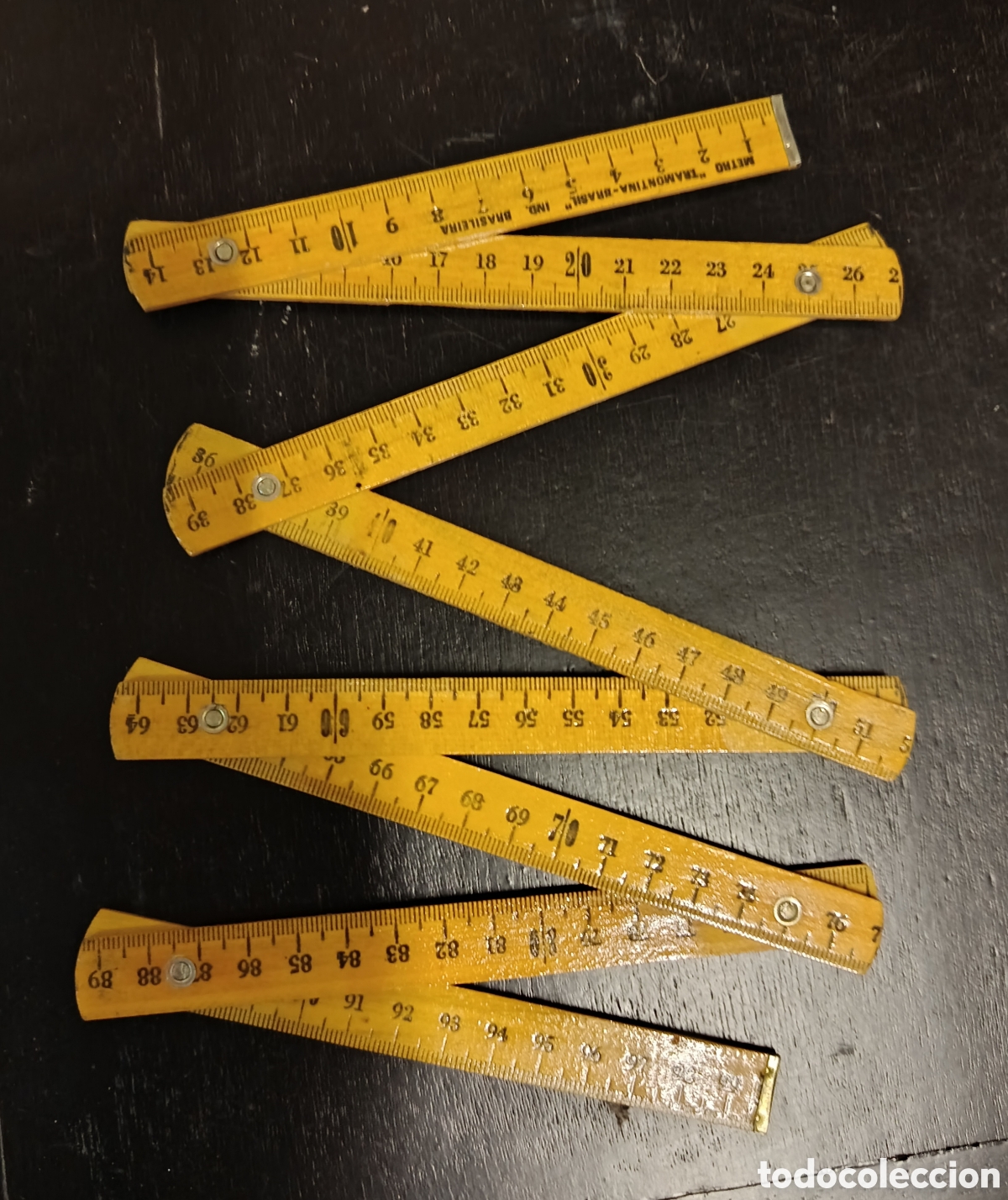 Oggetti Antichi: Metro plegable amarillo de madera vintage, de carpintero o alba&ntilde;il