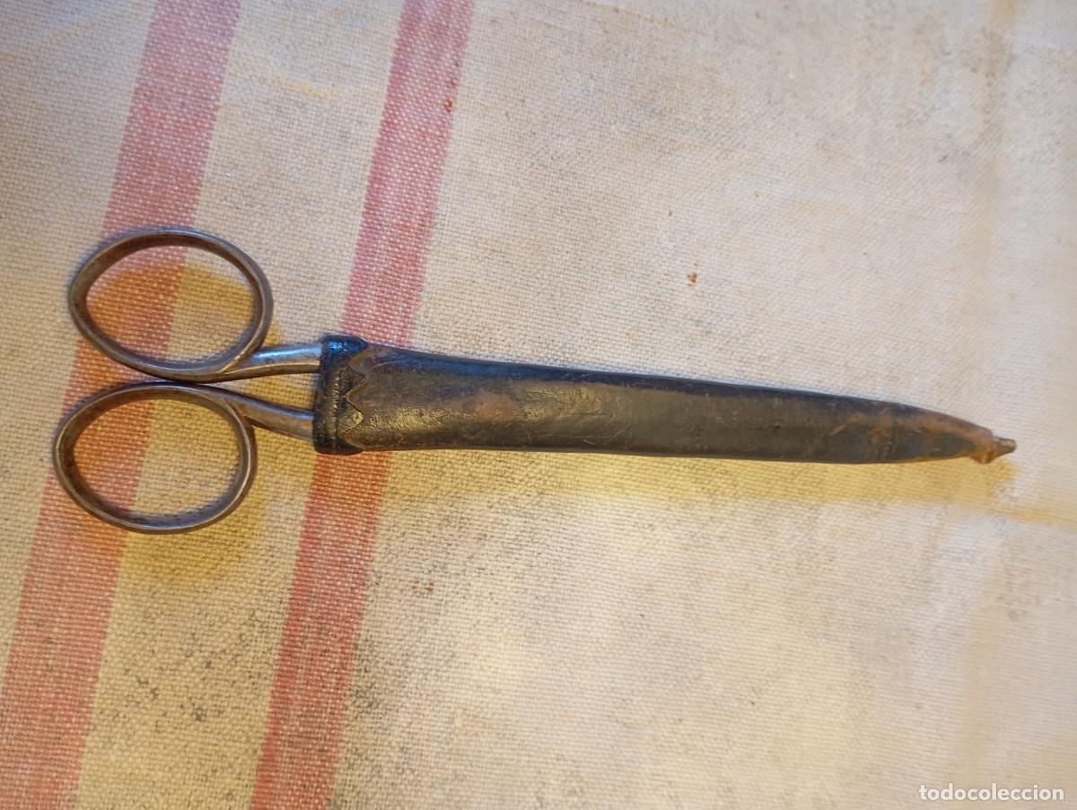 Antig&uuml;edades: Tijeras AIGO con funda de piel - Foto 3