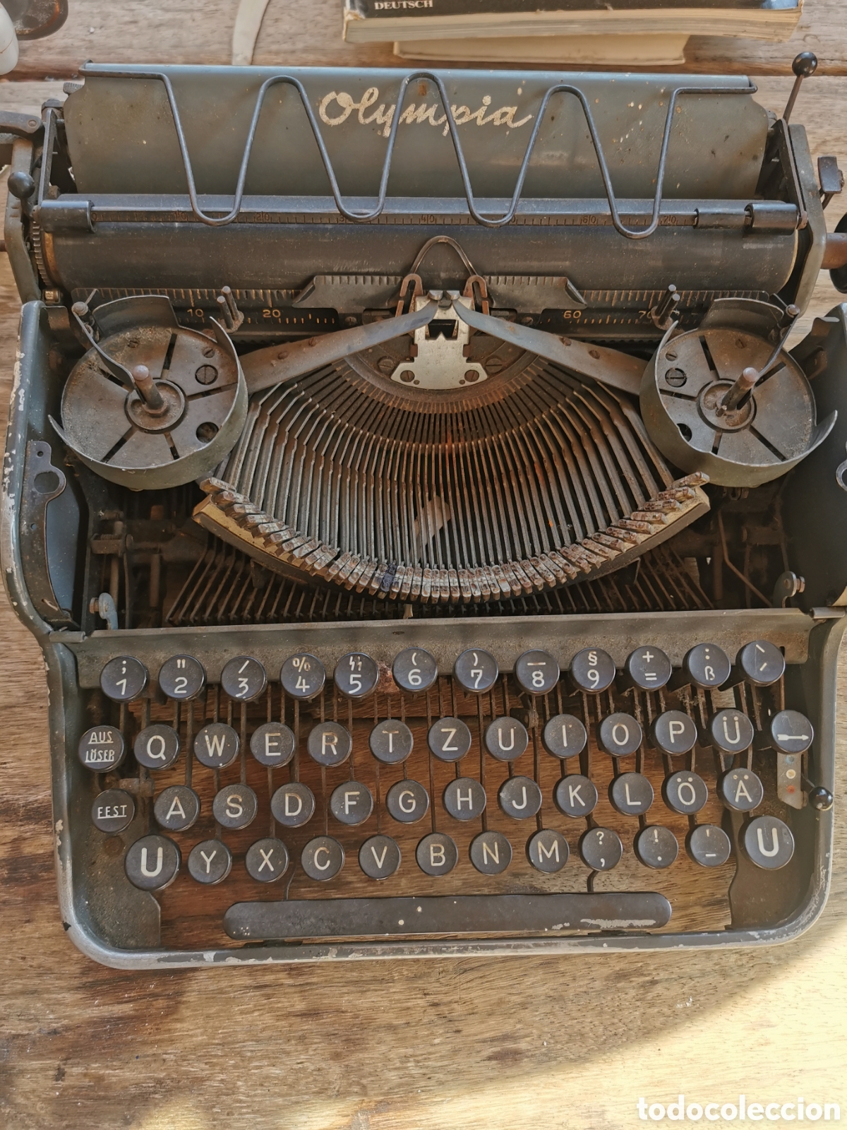Antiques: M&aacute;quina escribir SS seg. Guerra