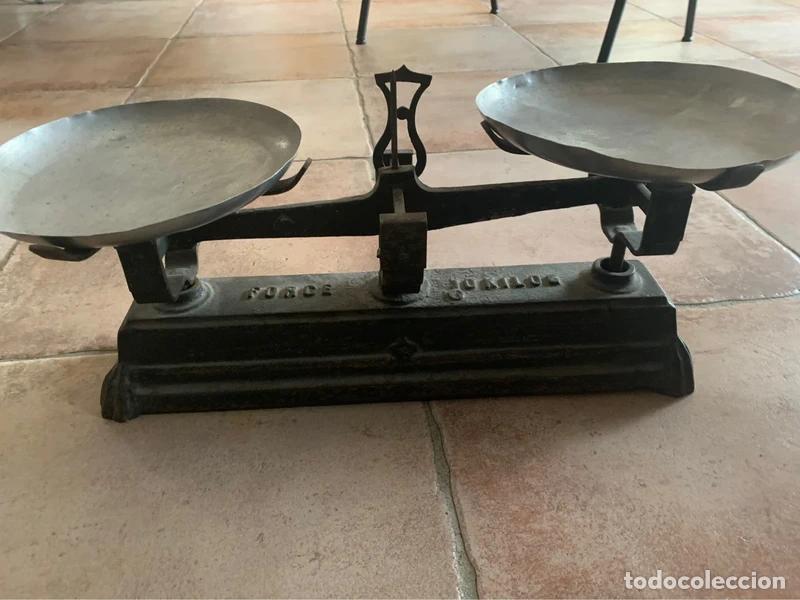 Antig&uuml;edades: Balanza antigua de hierro fundido 10 kg