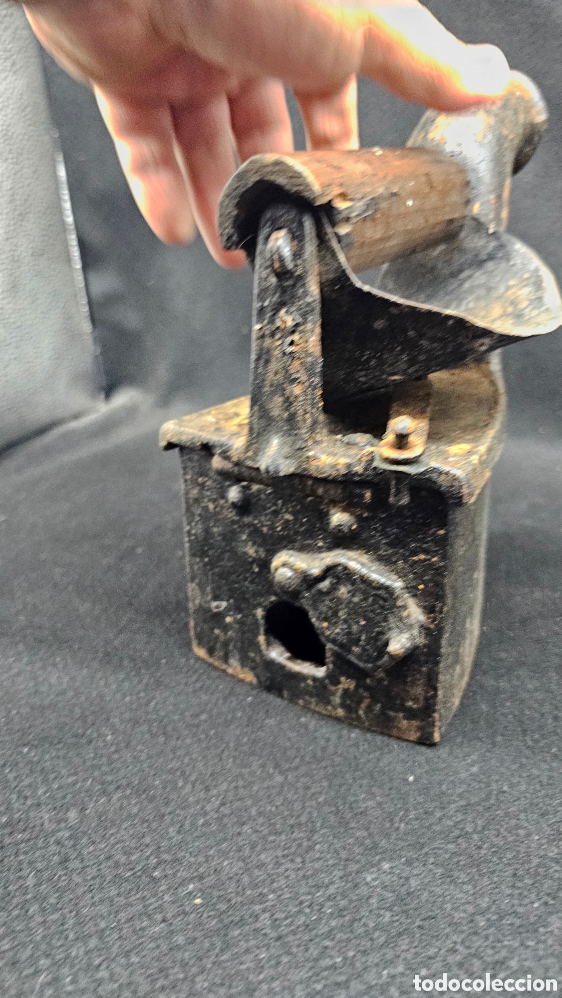 Antig&uuml;edades: Antigua plancha de chimenea - Foto 3