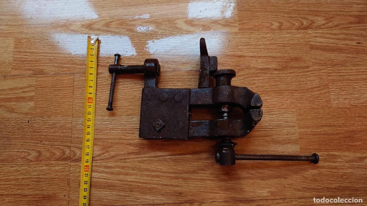 Antig&uuml;edades: Tornillo de banco antiguo de hierro - Foto 4