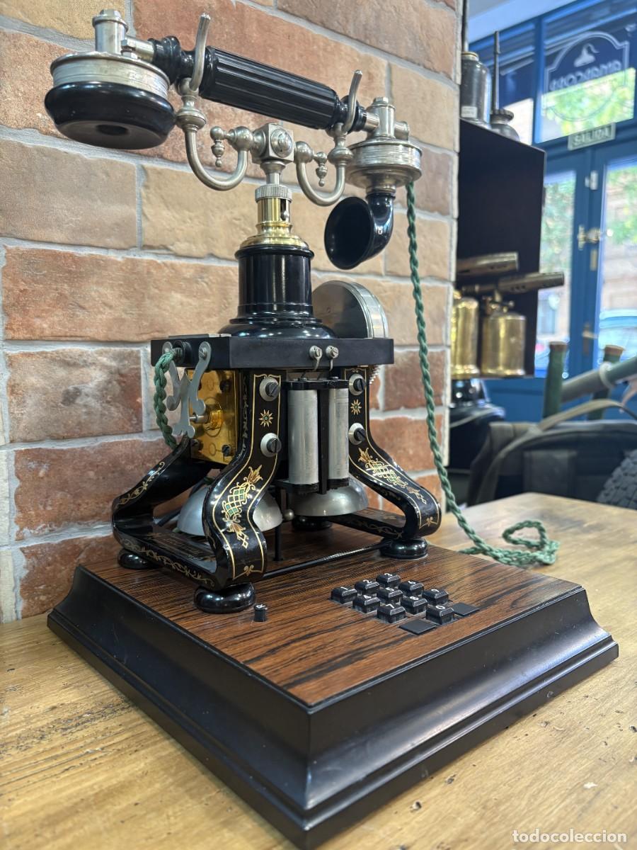 Tel&eacute;fonos: Tel&eacute;fono antiguo de mesa L.M. Ericsson estilo esqueleto - Foto 2