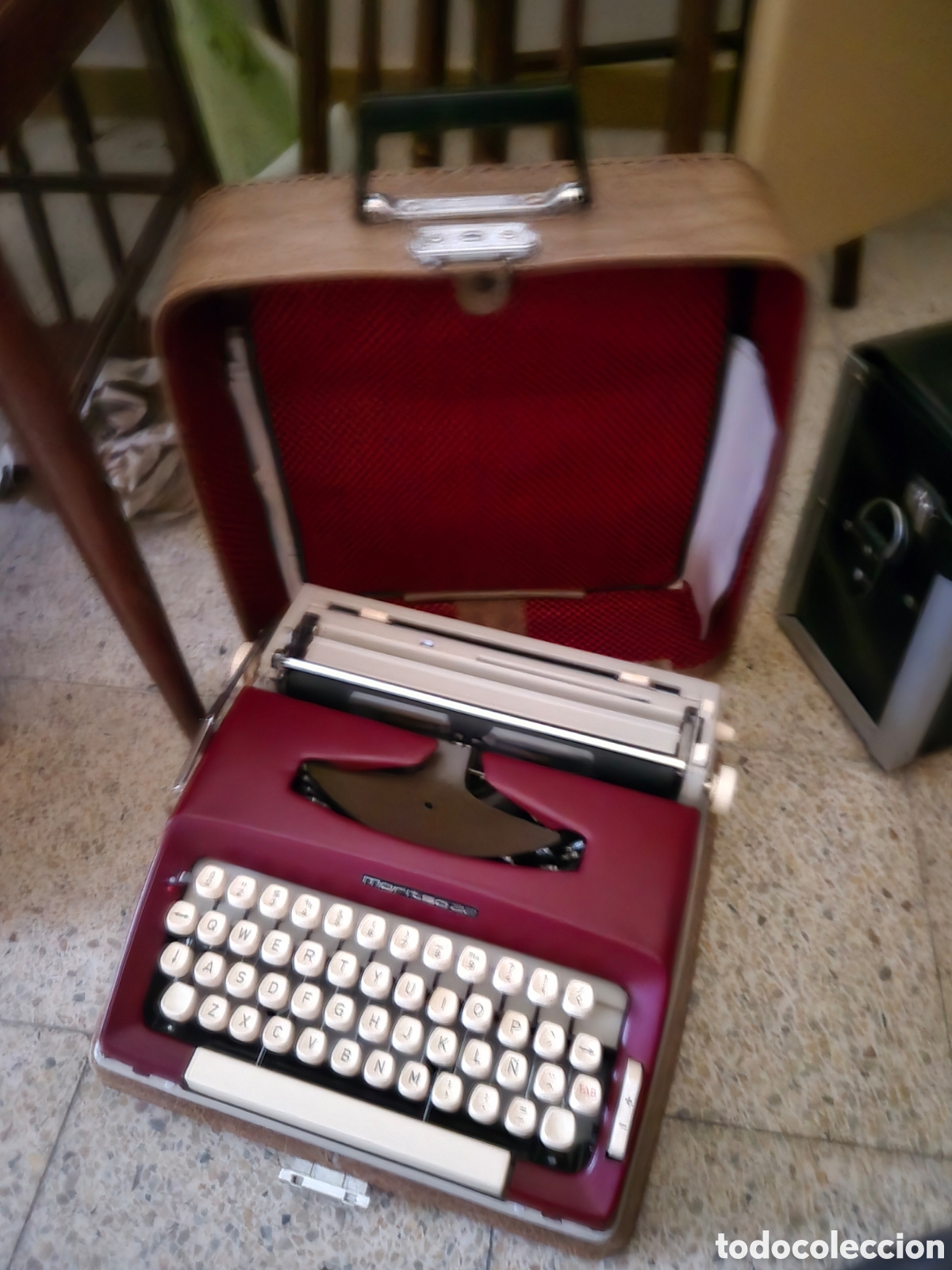 Antig&uuml;edades: M&aacute;quina de escribir maritsa
