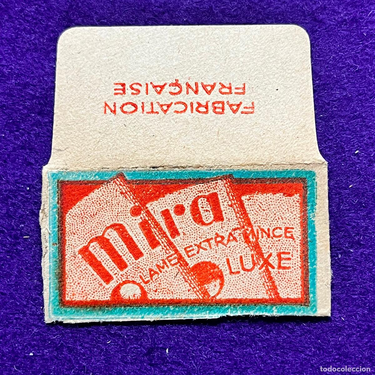 Antig&uuml;edades: FUNDA Y HOJA DE CUCHILLA DE AFEITAR. MIRA.