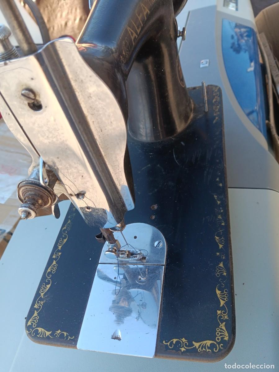 Antig&uuml;edades: Maquina de coser alfa - Foto 4