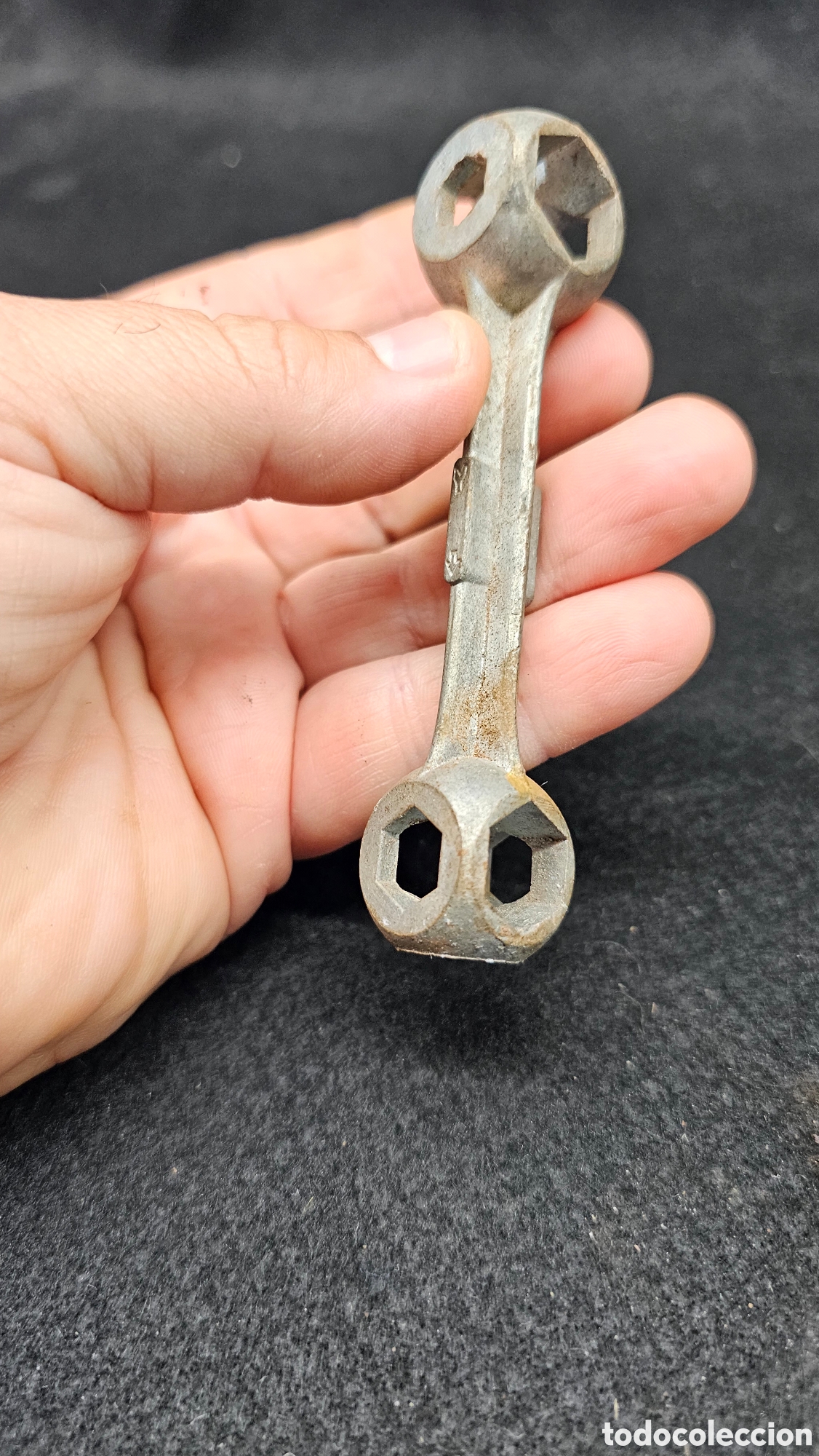 Antig&uuml;edades: Antigua llave para bicicleta - Foto 3