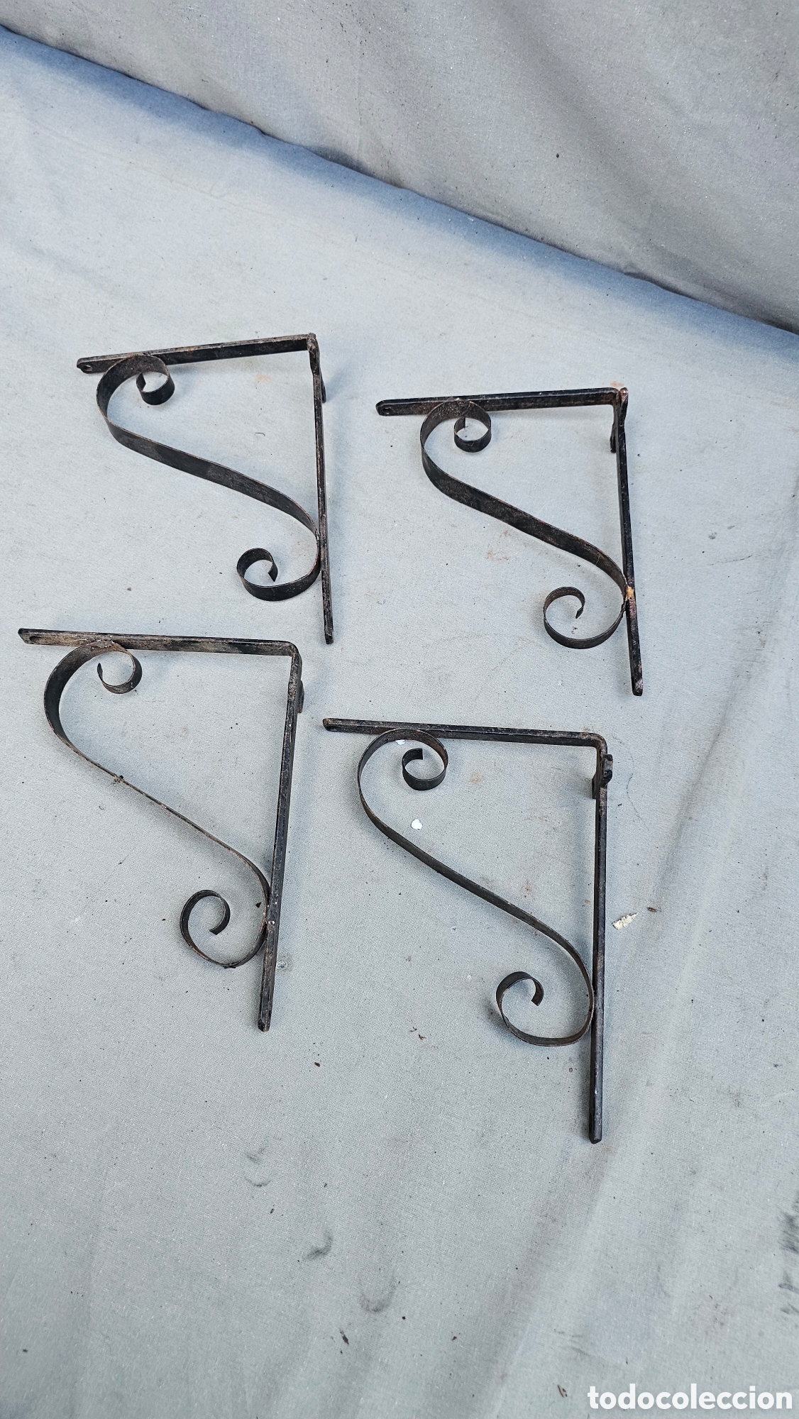 Antig&uuml;edades: Soportes de forja .... - Foto 1