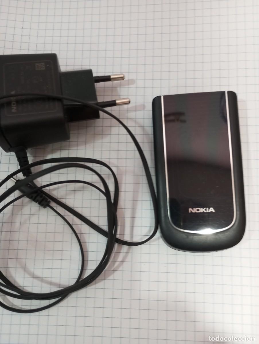 Tel&eacute;fonos: Movil &rdquo;Nokia&rdquo; con su cargador