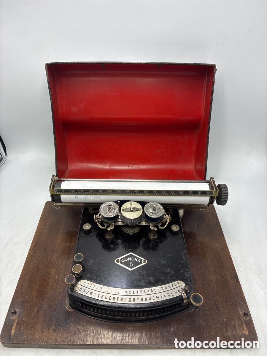 Antig&uuml;edades: M&aacute;quina de escribir de &iacute;ndice Gundka modelo 5.