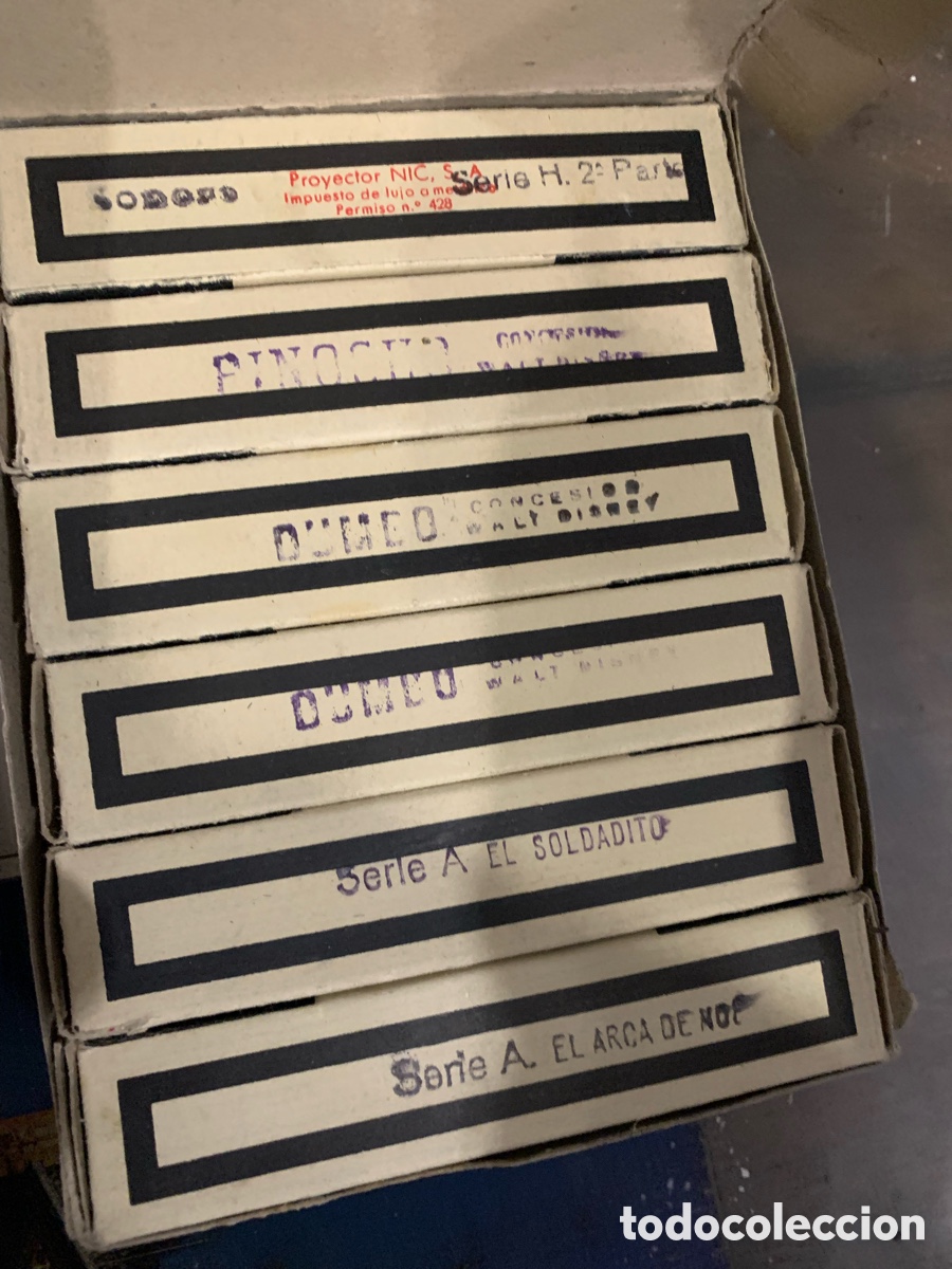 Antig&uuml;edades: PROYECTOR DE CINE NIC CON 2 CAJAS DE PEL&Iacute;CULAS - Foto 4