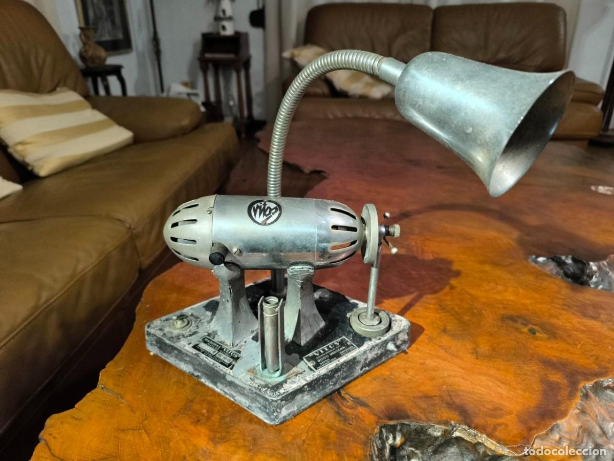 Antig&uuml;edades: ANTIGUA MAQUINA DE COSER ZURCIR MEDIAS MARCA VITOS