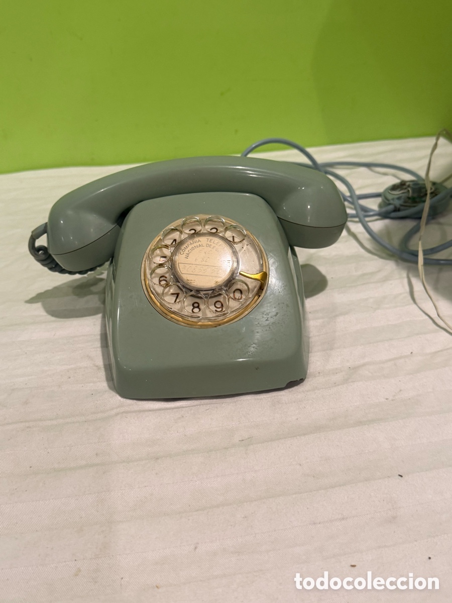 Tel&eacute;fonos: Tel&eacute;fono antiguo Citesa M&aacute;laga de disco, a&ntilde;os 60-70. Color verde gris&aacute;ceo original.