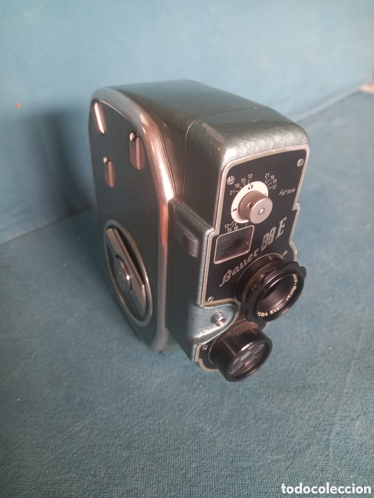 Antig&uuml;edades: C&aacute;mara de cine, tomavistas. Marca: Bauer 88E. Fabricada en Alemania. A&ntilde;os 50.