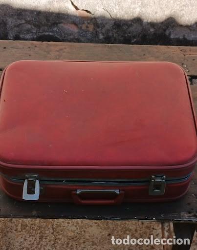 Antig&uuml;edades: Gran Maleta Vintage Llena de Fornitura, Engranajes y Antiguas Maquinarias de Relojer&iacute;a