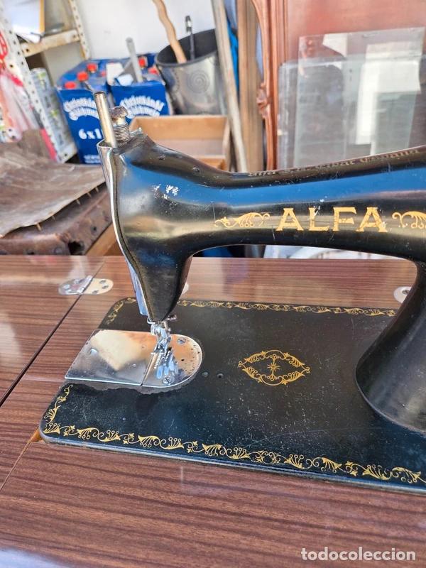 Antig&uuml;edades: maquina de coser alfa - Foto 11