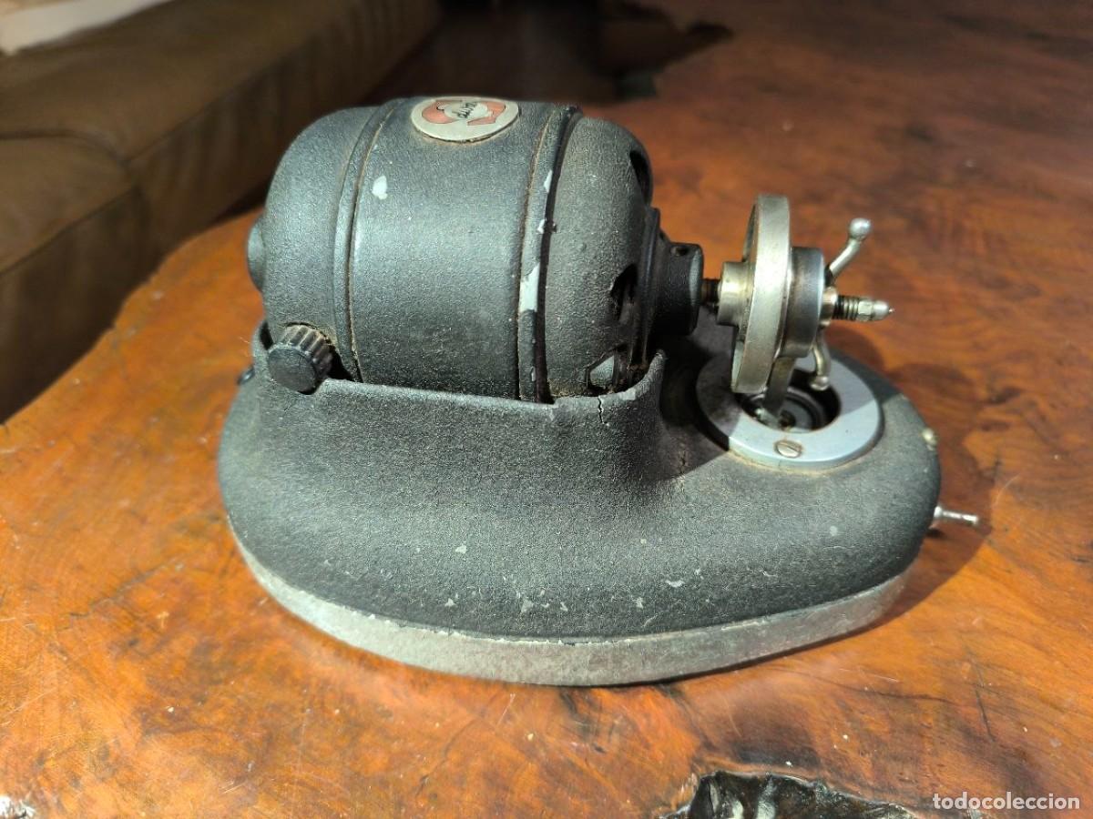 Antig&uuml;edades: ANTIGUO MOTOR 125 V DE LA MARCA DIVA PARA USO ODONTOLOGICO, FUNCIONA