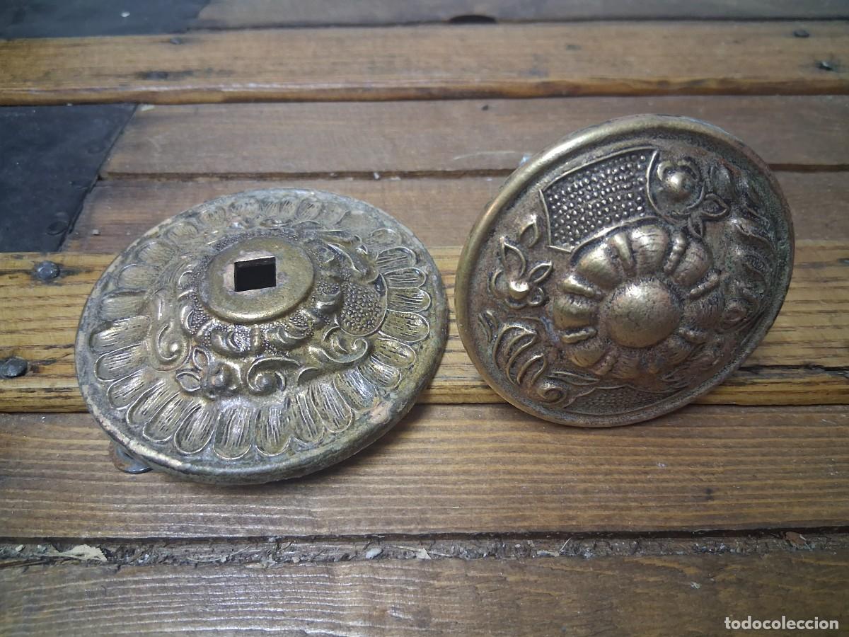 Antig&uuml;edades: Pomo tirador de bronce para puerta cerrajer&iacute;a