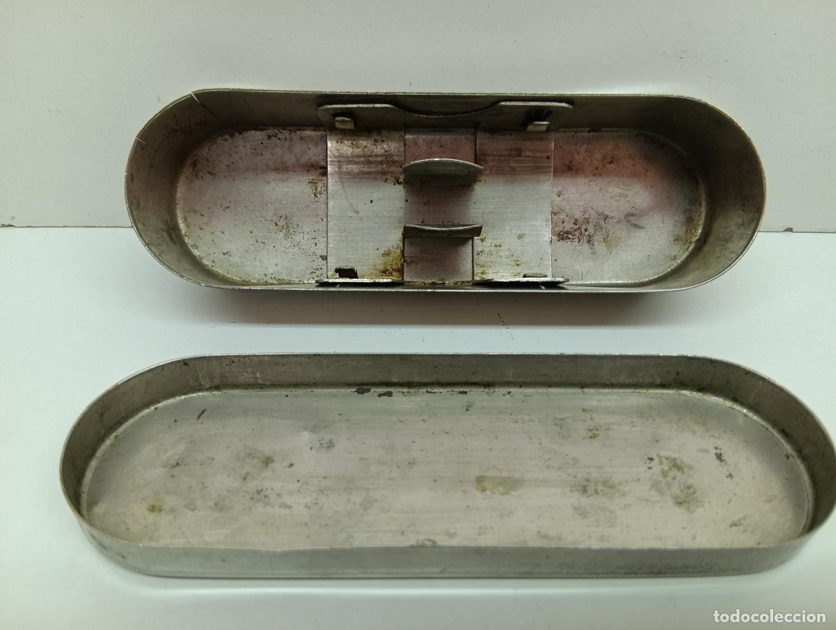 Antig&uuml;edades: Antigua caja met&aacute;lica de practicante - Esterilizador de jeringuillas vintage - Mediados S. XX