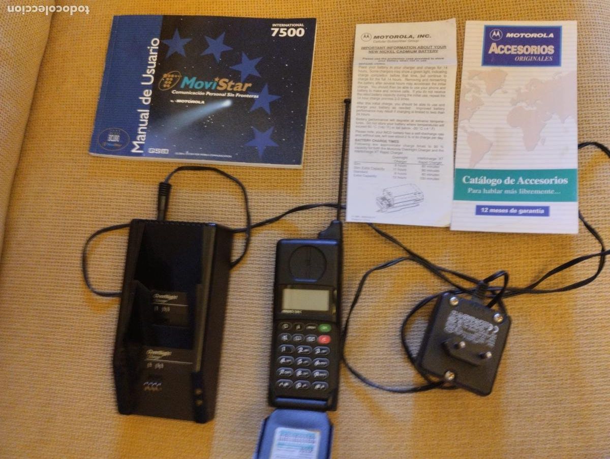 Tel&eacute;fonos: Tel&eacute;fono M&oacute;vil antiguo Vintage Motorola Micro T.A.C 7500