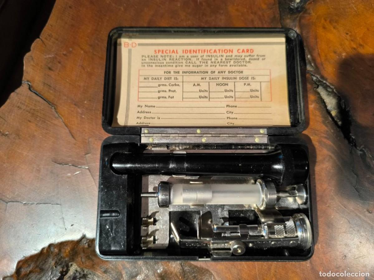Antig&uuml;edades: ANTIGUO JUEGO DE JERINGUILLAS AUTOMATICO MARCA B-D ESTUCHE BAQUELITA