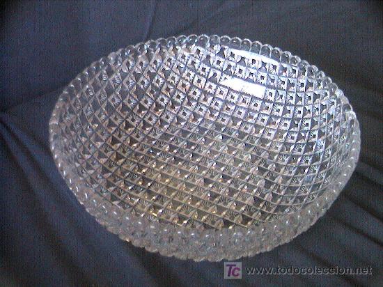 Antiquit&auml;ten: FRUTERO O CENTRO DE MESA DE CRISTAL. SIGLO XIX-XX. MIDE 21 CM. X 6 CM.