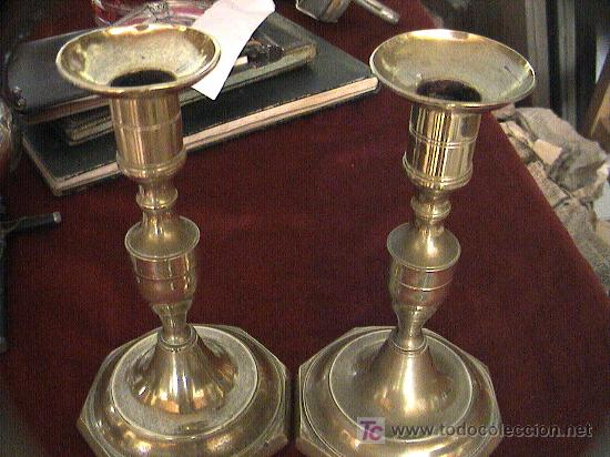 Antig&uuml;edades: PAREJA DE CANDELABROS ANTIGUOS - Foto 1