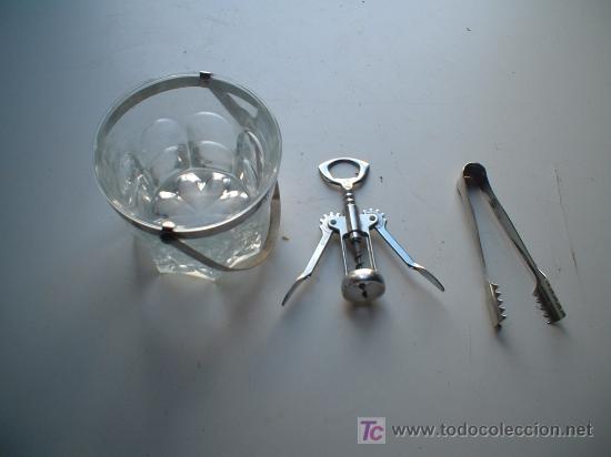Antig&uuml;edades: cubitera de hielo antigua - Foto 1