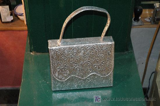Antig&uuml;edades: BOLSO KITCH - Foto 1