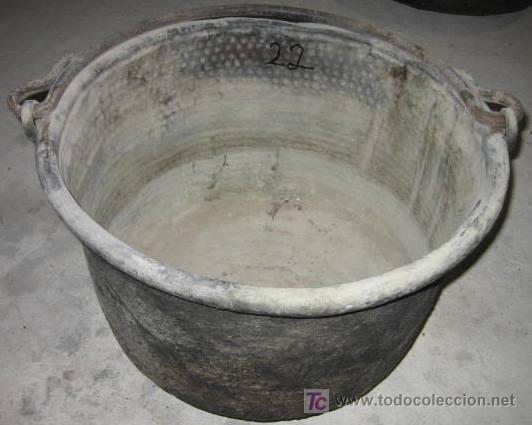 Antig&uuml;edades: Olla antigua de 43cms de di&aacute;metro - Foto 1