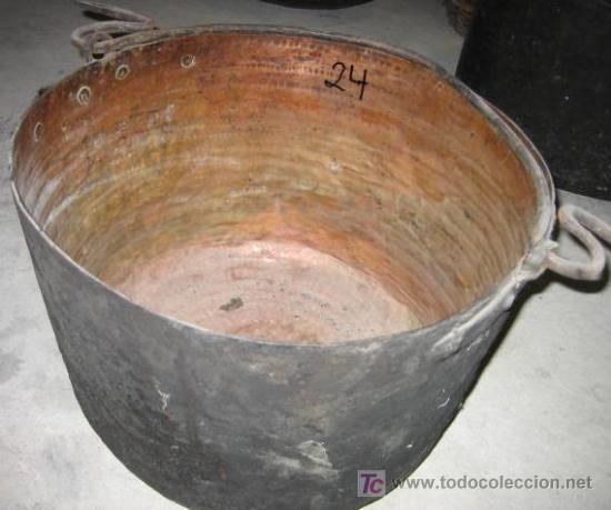 Antig&uuml;edades: Olla antigua de 43cms de di&aacute;metro - Foto 1