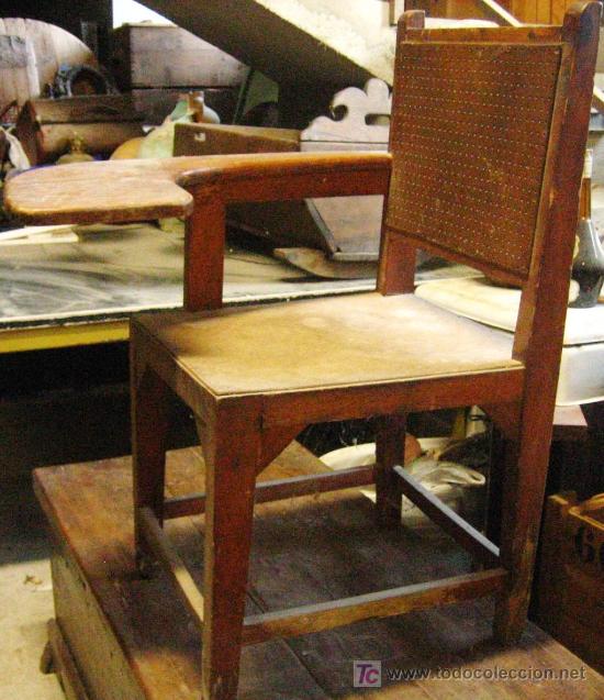 Antig&uuml;edades: Silla de escuela - Foto 1