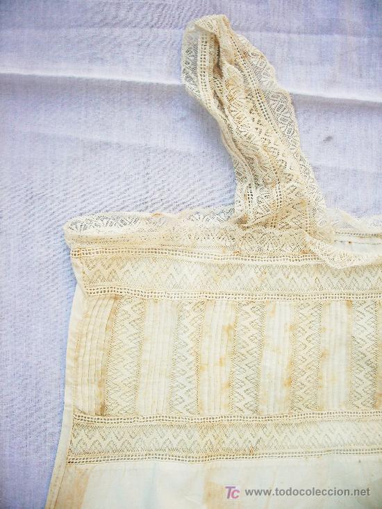 Antig&uuml;edades: Camis&oacute;n antiguo con puntillas. - Foto 4