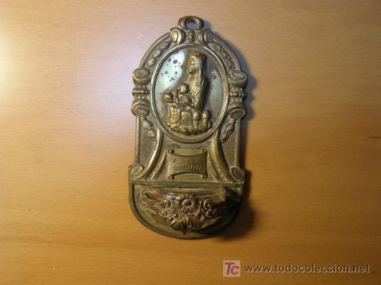 Antiques: Pileta o benditero de la virgen de Montserrat.