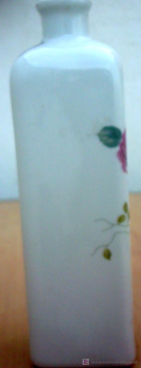 Antig&uuml;edades: ANTIGUA BOTELLA DE PORCELANA - Foto 3