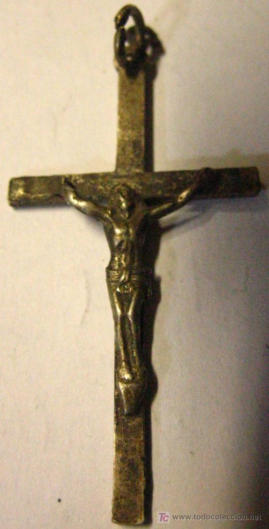 Antig&uuml;edades: Crucifijo met&aacute;lico de 4 cms - Foto 1
