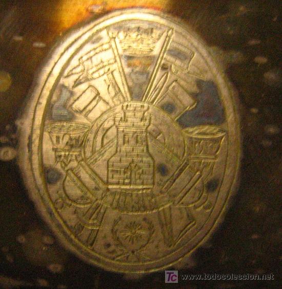 Antig&uuml;edades: Salsera con anagrama de la academia general - Foto 2