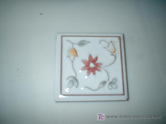 Antig&uuml;edades: azulejo peque&ntilde;o - Foto 1