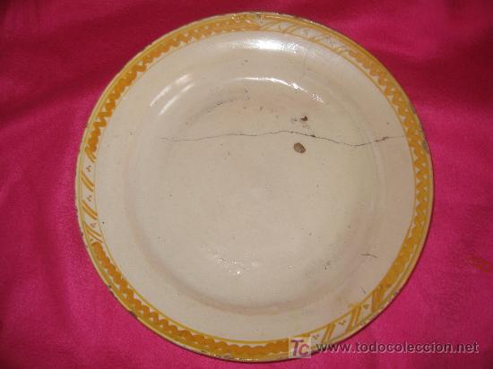 Antig&uuml;edades: PLATO DE CERAMICA - Foto 1