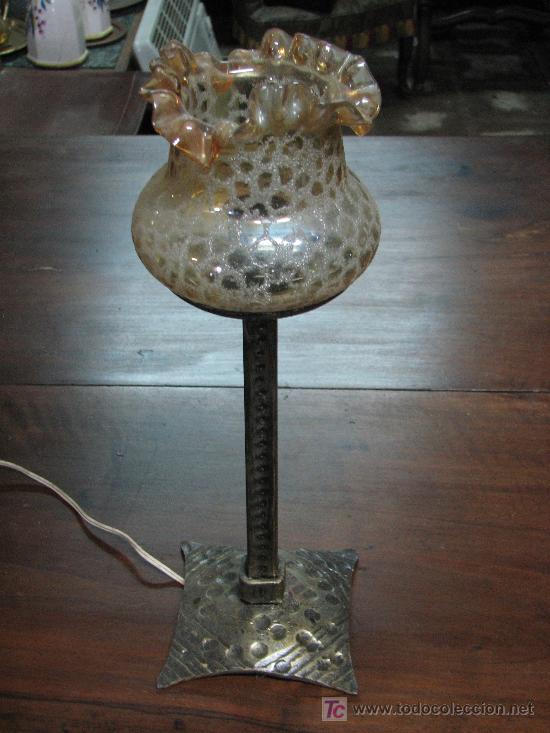 Antig&uuml;edades: Aplique de hierro de 40 cm de alto - Foto 1