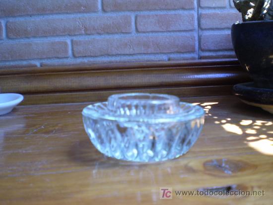 Antig&uuml;edades: TAPA DE BOMBONERA DE CRISTAL. - Foto 2