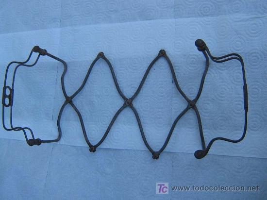 Antig&uuml;edades: ANTIGUO SALVAMANTELES PLEGABLE - Foto 2