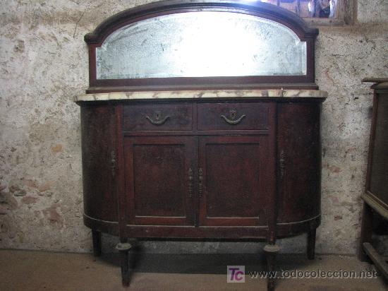Antig&uuml;edades: Antiguo Bufet de madera de caoba con marmol. - Foto 1