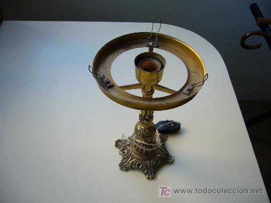 Antig&uuml;edades: PIE DE LAMPARA EN BRONCE - Foto 2