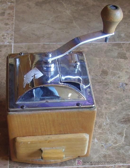 ANTIGUO MOLINILLO DE CAFE