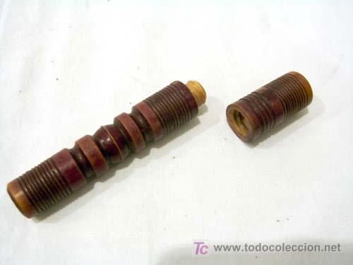 Antig&uuml;edades: Alfiletero de madera ppos del S XX - Foto 2