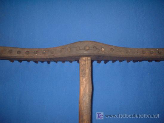 Antig&uuml;edades: rastrillo de palo antiguo - Foto 3